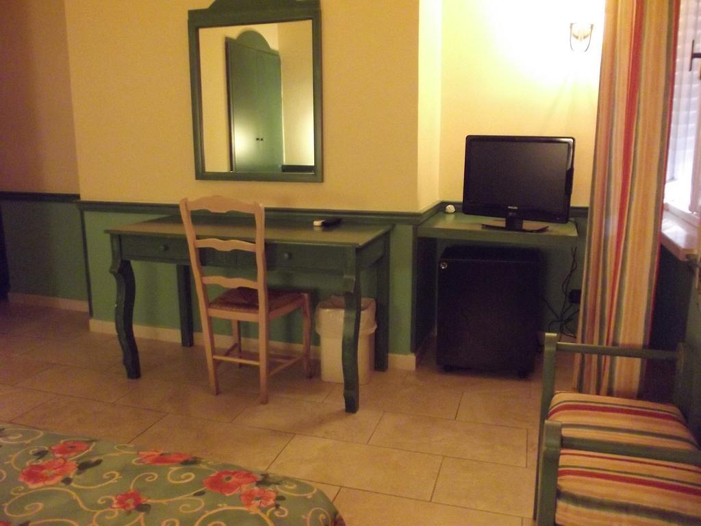 Acos Marsala City Hotel Szoba fotó