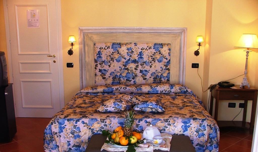Acos Marsala City Hotel Szoba fotó
